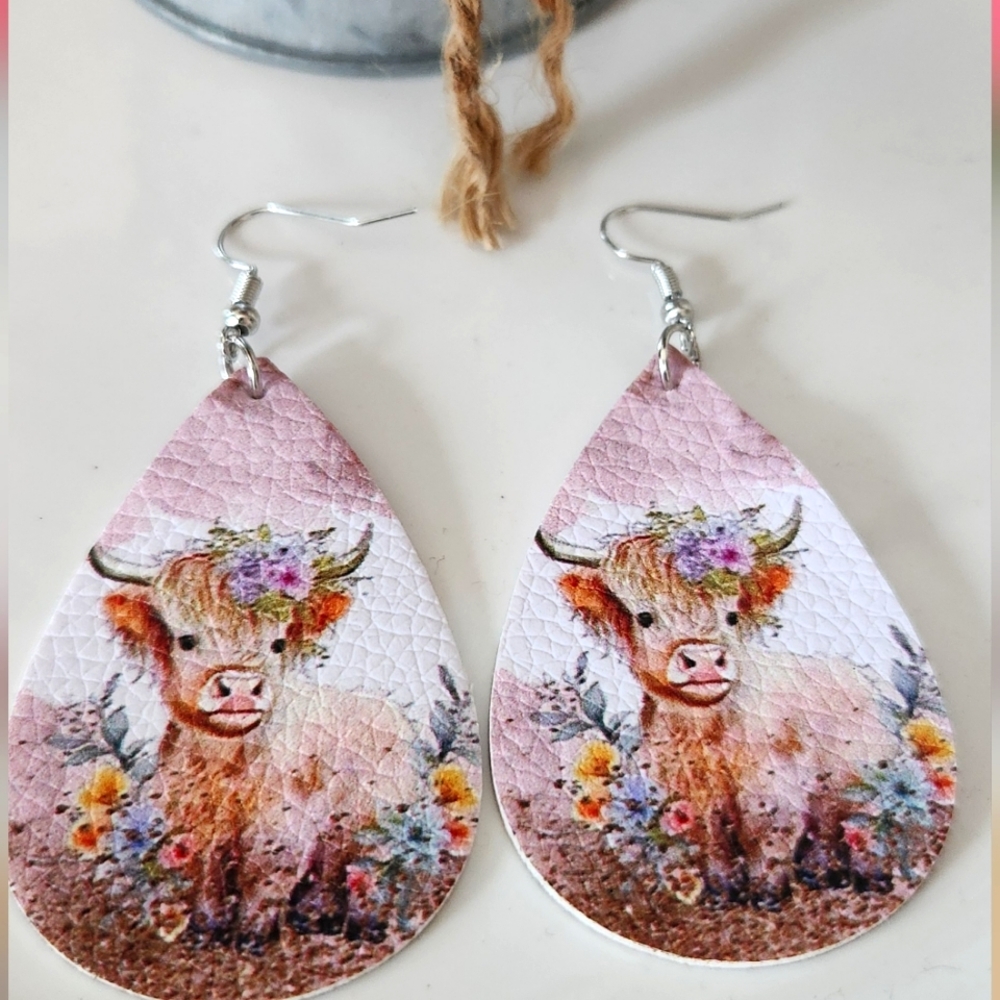 3/$20🦋 Hairy Cow Print Floral Drop Earrings